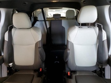 Toyota Sienna III 2022 Toyota Sienna 2022 TOYOTA SIENNA XSE, silnik 2.5 L, 2.5 Hybryda 245KM, zdjęcie 10