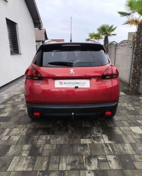 Peugeot 2008 I SUV Facelifting 1.2 PureTech 110KM 2016 Peugeot 2008 Peugeot 2008 1.2 Pure Tech Style SampS 1.2 Benzyna 110KM, zdjęcie 4