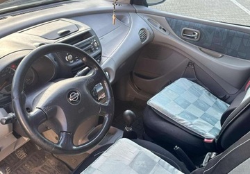 Nissan Almera Tino 1.8 114KM 2002 Nissan Almera Tino 2002, 1.8 benzyna 1.8 Benzyna 114KM, zdjęcie 3