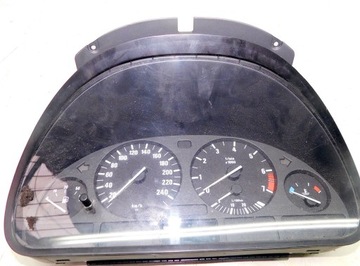 BMW E39 2.5 PŘÍSTROJOVÁ DESKA BUDÍKY TACHOMETR