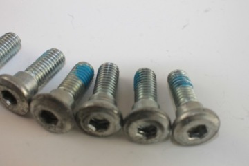 БОЛТЫ ПЕРЕДНЕГО ТОРМОЗНОГО ДИСКА DAELIM DAYSTAR 125 250