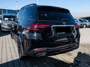 Mercedes GLE V167 SUV Facelifting 3.0 450d 367KM 2025 MERCEDES-BENZ GLE 450 d 4-Matic AMG Line 3.0 (367KM) 2025, zdjęcie 4