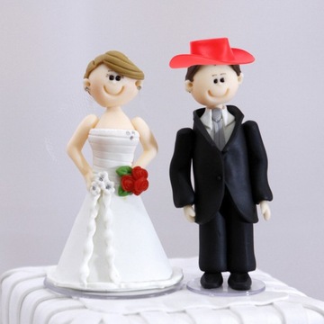 10 ШТ. МИНИАТЮРНАЯ ПЛАСТИКОВАЯ КОВБОЙСКАЯ ШЛЯПА КУКЛА ШЛЯПА КУКЛА