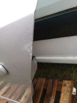 DVEŘE LEVÉ OPEL ASTRA H HB 5D Z157 KOMPLET