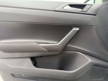 Volkswagen Polo VI Hatchback 5d Facelifting 1.0 TSI 95KM 2022 Volkswagen Polo 1.0TSI 95KM Life Digital CockpitSalon PolskaNiski Przebieg, zdjęcie 11