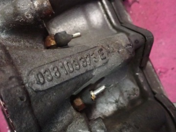 SKODA FABIA I 1.9SDI ASY 64KM ГОЛОВКА ЦИЛИНДРОВ КЛАПАННАЯ КРЫШКА 038103373E