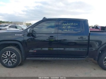  GMC Sierra 2021r., 1500 AT4, od ubezpieczalnii 5.3 Benzyna 355KM, zdjęcie 3