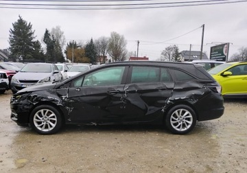 Opel Astra K Sportstourer Facelifting 1.2 Turbo 110KM 2020 Opel Astra 122020r, 1.2 Benzyna. Uszkodzony przod i lewy bok. Jezdzi, zdjęcie 18