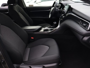 Toyota Camry IX Sedan 2.5 Hybrid Dynamic Force 218KM 2021 Toyota Camry 2.5 Hybrid, Salon Polska, zdjęcie 8