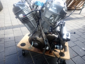 Honda Africa Twin XRV 650 750 RD03 1989 r. Silnik rozrusznik