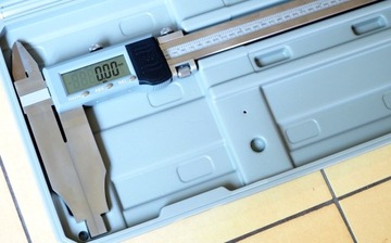 Электронный штангенциркуль 1000, прочный IP66 ABS