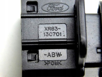 11/22 JAGUAR S-TYPE PŘEPÍNAČ LAMPY POLSTROVÁNÍ XR813C701