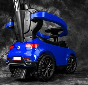 Детский автомобиль VOLKSWAGEN T-ROC Blue Milly Mally с ручкой.
