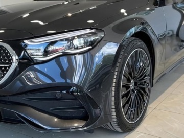Mercedes Klasa E W214 Sedan 2.0 220d 197KM 2026 E Klasa 220 d 4-Matic AMG 2.0 (197KM) 2026, zdjęcie 3