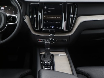 Volvo XC60 II Crossover D5 235KM 2018 Volvo XC60 D5 AWD, Salon Polska, 231 KM, 4X4, zdjęcie 11