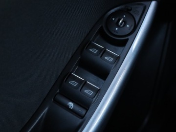 Ford Focus III Hatchback 5d 1.0 EcoBoost 125KM 2013 Ford Focus 1.0 EcoBoost, Navi, Klima, Klimatronic, zdjęcie 16