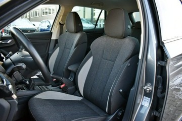 Skoda Kamiq Crossover 1.0 TSI 110KM 2022 Škoda Kamiq Skoda Kamiq Bezwypadkowy / Salon, zdjęcie 9
