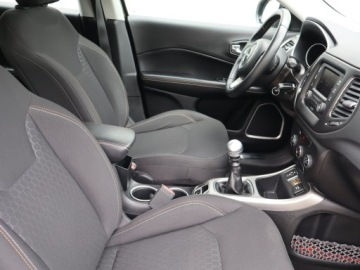 Jeep Compass II SUV 1.4 MultiAir 140KM 2017 Jeep Compass 1.4 MultiAir, Salon Polska, zdjęcie 8
