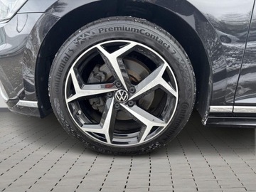 Volkswagen Passat B8 Variant Facelifting 2.0 TDI SCR 200KM 2022 Volkswagen Passat TDI 200KM R-Line DSG Harman Kardon LED Matrix Panora, zdjęcie 29