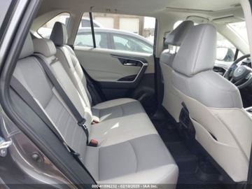 Toyota 2024 Toyota RAV4 2024r., XLE Premium, od ubezpieczalni 2.5 Benzyna 203KM, zdjęcie 9