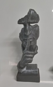 Rzeżba .H-33cm.Kolor srebrno-czarny