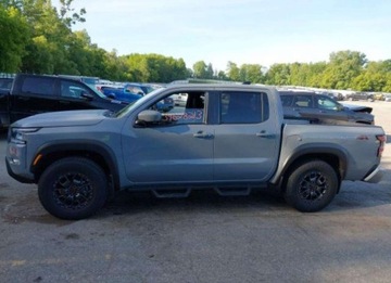 Nissan 2023 Nissan Frontier 2023, 3.8L, 4x4, PRO-4X, od ubezpieczalni 3.8 Benzyna 310KM, zdjęcie 2