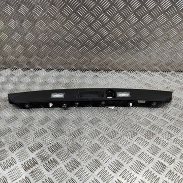 BMW 7 G11 G12 2014 LIŠTA OSVĚTLENÍ ZADNÍ TABULKY SPZ