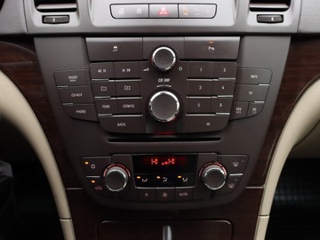 Opel Insignia I Hatchback 2.0 CDTI ECOTEC 130KM 2011 Opel Insignia 2.0 CDTI, Salon Polska, Serwis ASO, zdjęcie 11