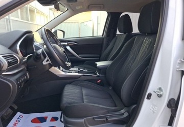 Mitsubishi Eclipse Cross SUV 1.5 T 163KM 2018 Mitsubishi Eclipse Cross 1.5 T Intense CVT 1.5 Benzyna 163KM, zdjęcie 10