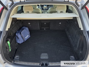 Volvo XC60 II 2022 Volvo XC 60 FV23 Momentum Pro B4 B 197KM Skóra Hak, zdjęcie 16
