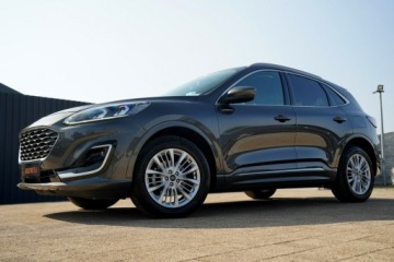 Ford Kuga III SUV Plug-In 2.5 Hybrid 190KM 2023 Ford Kuga VIGNALE skóra Nawi FUL LED el.klapa, zdjęcie 5