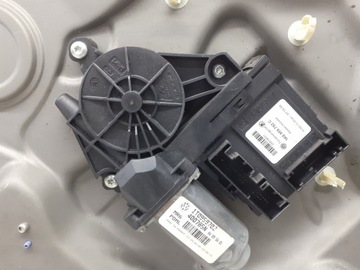 MECHANIZMUS OKNO PRAVÝ PŘEDNÍ SKODA OCTAVIA II 1T0959702