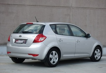 Kia Ceed I Hatchback 5d Facelifting 1.6 CRDi VGT 115KM 2012 Kia Cee&#039;d 1.6, zdjęcie 9