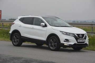 Nissan Qashqai II Crossover Facelifting 1.3 DIG-T  160KM 2019 Nissan Qashqai 1.3 DIG-T kamera 360 automat nawi, zdjęcie 11