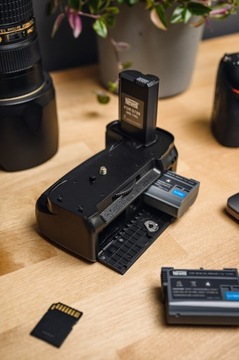 Аккумулятор Newell MB-D780 для Nikon