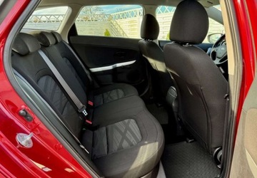 Kia Ceed II Kombi Facelifting 1.6 GDI 135KM 2016 Kia Ceed Kia Ceed Ceex27d 1.6 GDI L Business Line DCT 1.6 Benzyna 135KM, zdjęcie 13