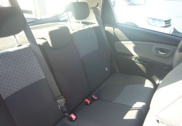 Toyota Yaris III Hatchback 5d Facelifting 1.33 Dual VVT-i 99KM 2015 Toyota Yaris Toyota Yaris III Salon PL 1.3 Benzyna 99KM, zdjęcie 15
