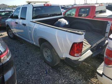  RAM 1500 Classic Tradesman 2022 3.6l 3.6 Benzyna 305KM, zdjęcie 1