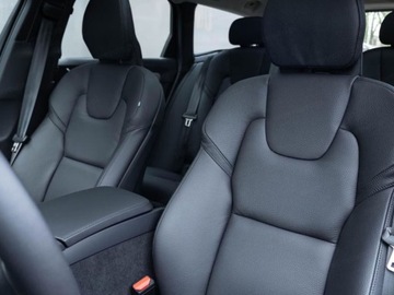 Volvo V90 II 2025 VOLVO V90 T6 AWD Plug-In Hybrid Plus Bright Combi (398 KM) 2025, zdjęcie 3