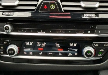 BMW Seria 5 G30-G31 2021 BMW Seria 5 530d xDrive M Pakiet HiFi Display Key Webasto HeadUp VAT 23, zdjęcie 33