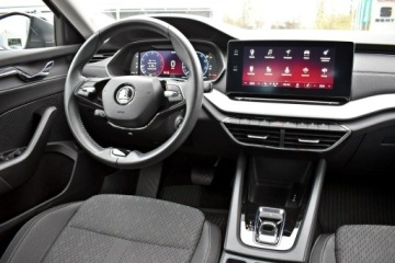 Skoda Octavia IV Liftback 2.0 TDI 150KM 2023 Škoda Octavia Skoda Octavia Bezwypadkowy / Salon, zdjęcie 16