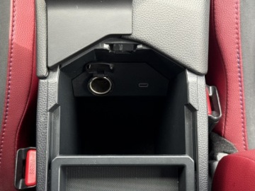 Toyota C-HR II SUV Plug-In 2.0 Hybrid Dynamic Force Plug-in  223KM 2025 Toyota C-HR 2.0 Hybrid Dynamic Force Executive Pre, zdjęcie 22