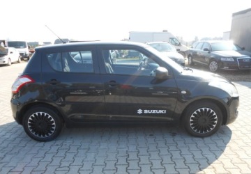 Suzuki Swift V Hatchback 5d 1.2 VVT 94KM 2011 Suzuki Swift Suzuki Swift V 1.2 Benzyna 94 KM 1.2 Benzyna 94KM, zdjęcie 3
