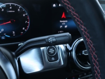 Mercedes GLB SUV 1.3 200 163KM 2020 Mercedes GLB GLB 200, Salon Polska, Serwis ASO, zdjęcie 11