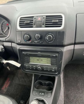 Skoda Fabia II Hatchback 1.2 i HTP 12V 70KM 2009 Skoda Fabia Zapraszamy na ogledziny i jazde probna. Gorzow Wlkp. 1.2, zdjęcie 2