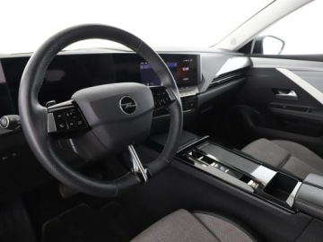 Opel Astra L Hatchback Plug-In 1.6 Turbo Plug-In Hybrid 180KM 2022 Opel Astra PHEV full LED navi virtual cocpit klima, zdjęcie 13