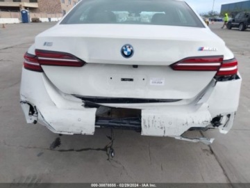 BMW 2024 BMW i5 m60, 2024r., 4x4, zdjęcie 5