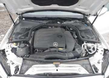 Mercedes Klasa C W205 Kabriolet Facelifting 2.0 300 258KM 2019 Mercedes-Benz Klasa C MERCEDES-BENZ C 300 4MATIC 2.0 Benzyna 259KM, zdjęcie 11