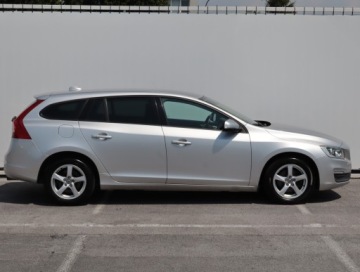 Volvo V60 I Kombi Facelifting 1.6 T3 150KM 2014 Volvo V60 T3 1.6, Salon Polska, Serwis ASO, Navi, zdjęcie 5