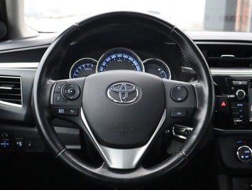 Toyota Corolla XI Sedan 1.6 Valvematic 132KM 2015 Toyota Corolla 1.6 Valvematic, Salon Polska, zdjęcie 15